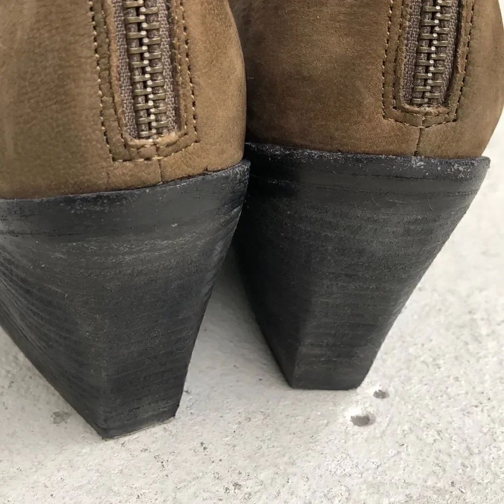Eileen  Fisher booties - Picture 3 of 7